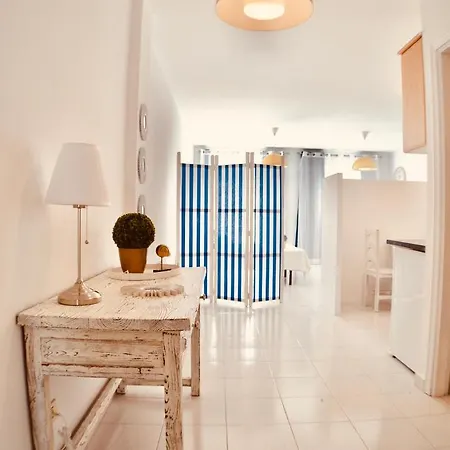 Apartment The Blue Fish, Central And 2 Min To The Beach Corralejo